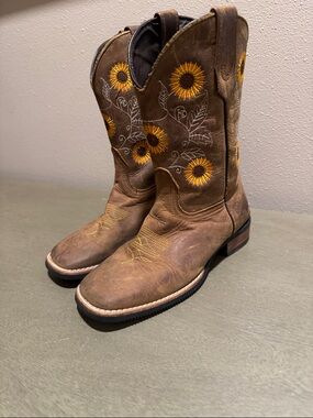 Kids Brown Sunflower Embroidered Western Boots size 5